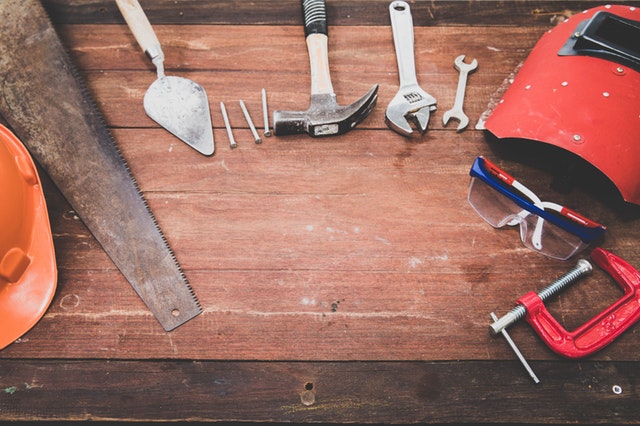 how to organize tools in a workshop